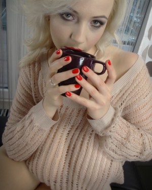Agnetis Perfect Sweater Tits