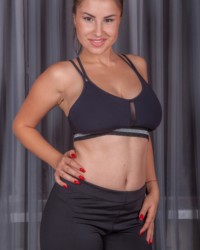 Alesya Romero Gym Clothes Cosmid 1