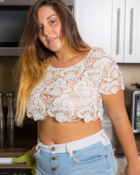 Allie Giovanni Kitchen Cleaning Cosmid