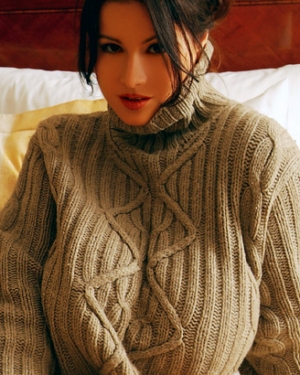 Chloe Vevrier Sweater Tits