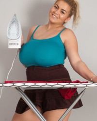Erin Star Ironing My Boobs Paradise 1
