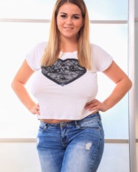 Erin Star Sexy Jeans And T Shirt My Boobs