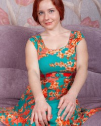 Sara Nikol Pretty Dress On The Couch Cosmid 1