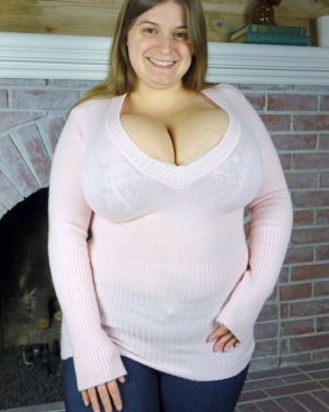 Sarah Rae Sweater Tits Nudes